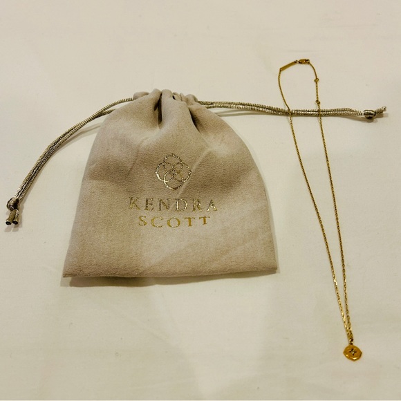 Kendra Scott Necklace with crystal/gold pendant - Picture 1 of 7
